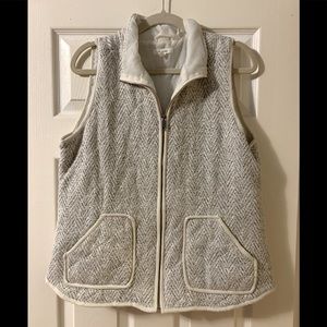 New Maurices vest size large